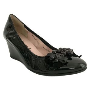 Le babe Ruched Wedge Bead Front Top-line Shoes 40